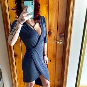 🎶 NWOT Midi Slit Dress